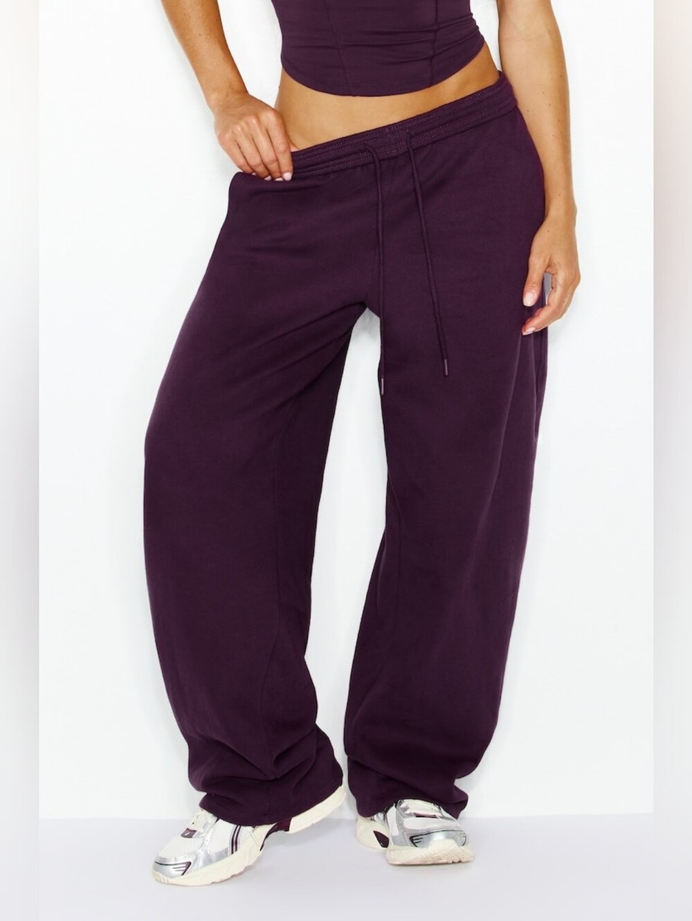 Garage Ultra Fleece Barrel Leg Sweatpants In Plum/Deep Berry | M